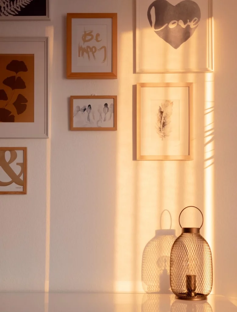 different wall frames showing a minimal interior design